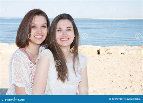 lesbian sex at the beach